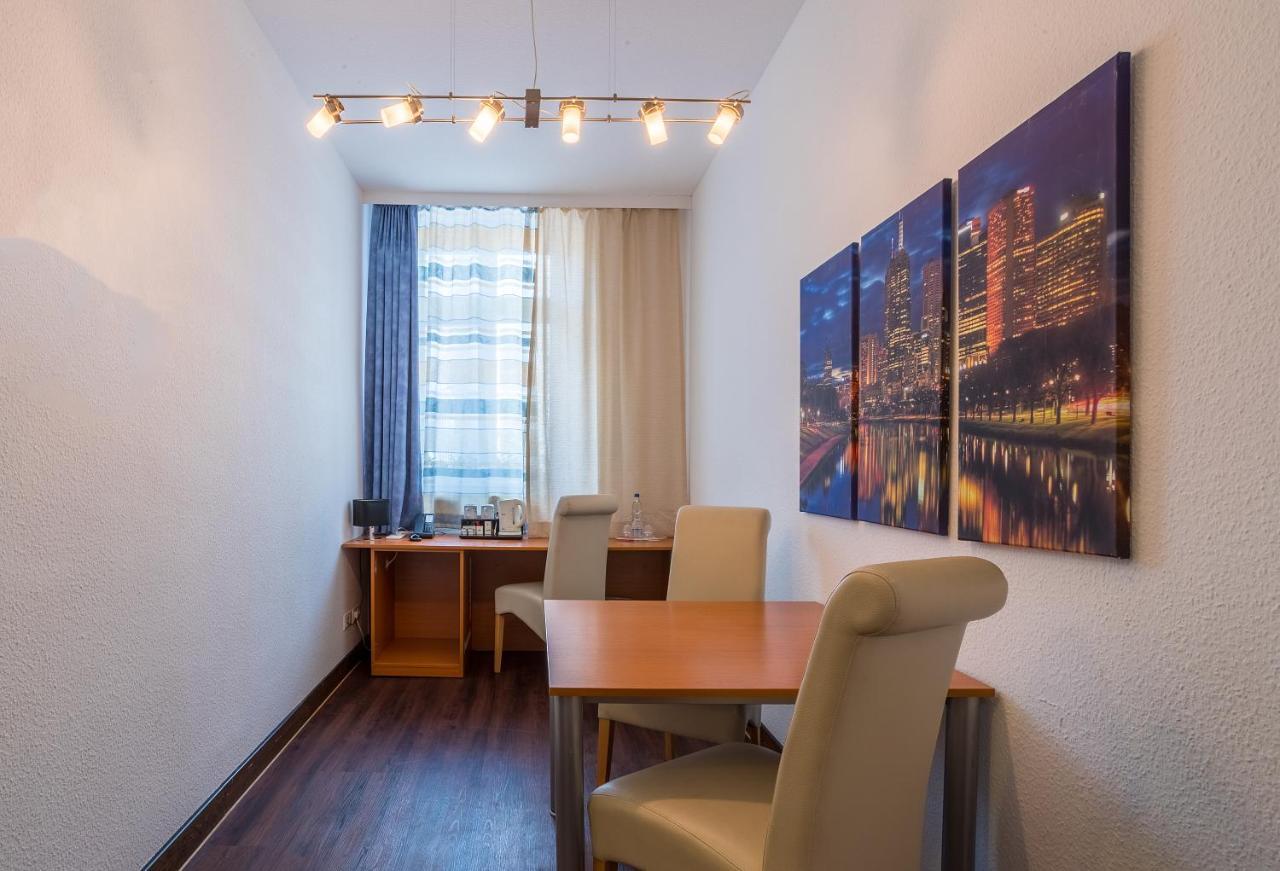Hotel Bayrischer Hof Heidelberg Room photo